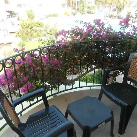 Villa Lisa Park Villas