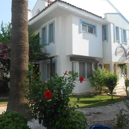 Villa Lisa Park Villas